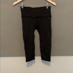 Lululemon cropped leggings